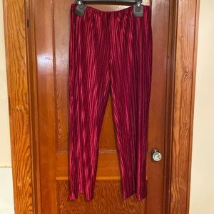 Women’s plus size 1X wide leg pants. Alfani brand new with tags. Wine red color.